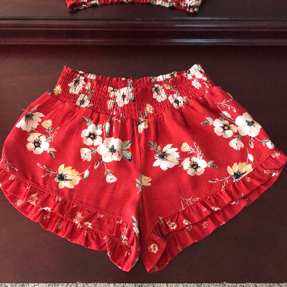 Sky and Sparrow Red Floral Shorties